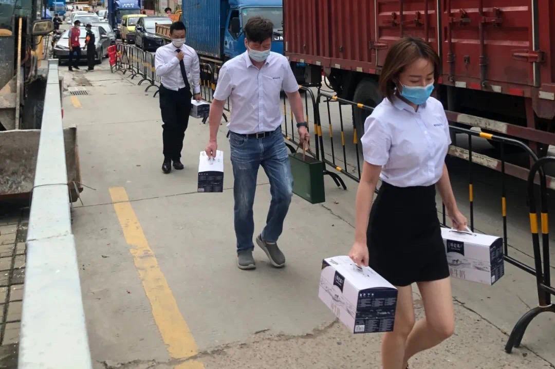 PA旗舰科技：捐助园山，共克疫情